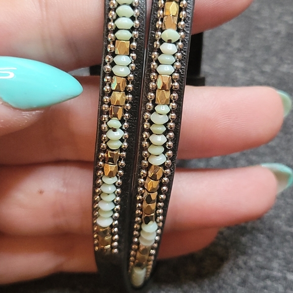 Stella & Dot leather wrap bracelet - Picture 2 of 2